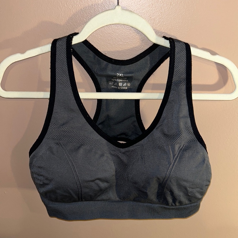 2XL dark grey sports bra - has removable cups - 🥂 sale!